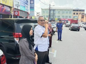 Pemantauan Bahasa di Tempat Awam di Pekan, Pahang.