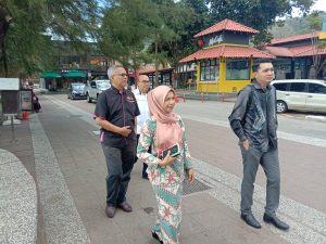 Pemantauan Bahasa di Tempat Awam di Kuantan, Pahang.