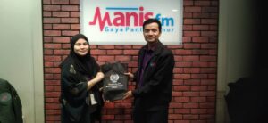 Perbincangan Kerjasama Program Kebahasaan DBP Wilayah Timur dengan Radio Manis fm dan Radio Terengganu fm