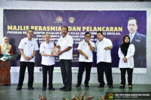 Majlis Perasmian Program Gerak Gempur Majalah Dalam Kelas (MDK) Kembali ke Sekolah Peringkat Negeri Johor 2024