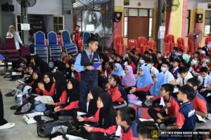 Majlis Perasmian Program Gerak Gempur Majalah Dalam Kelas (MDK) Kembali ke Sekolah Peringkat Negeri Johor 2024