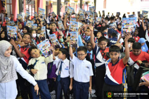 Majlis Perasmian Program Gerak Gempur Majalah Dalam Kelas (MDK) Kembali ke Sekolah Peringkat Negeri Johor 2024