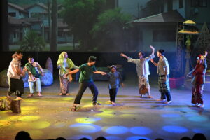 Pementasan Teater Tralokal “Seri Waadat Rentang Amanat”