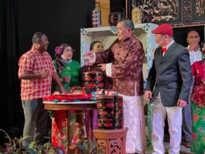 Pementasan Teater “Manek Sulamkan Si Ayer Mata” Memartabatkan Seni dan Budaya Masyarakat Baba Nyonya sebagai Warisan Negara