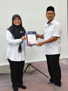 Kelas Cikgu Nizar: Penulisan Cerpen