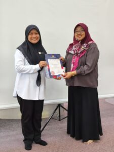 Kelas Cikgu Nizar: Penulisan Cerpen