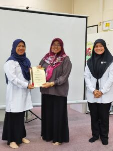 Kelas Cikgu Nizar: Penulisan Cerpen