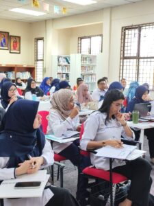 Kelas Cikgu Nizar: Penulisan Cerpen