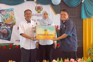 Majlis Pelancaran Kembara Majalah Dalam Kelas (MDK) di Labuan