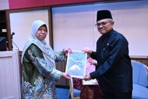 Bicara Tokoh dan Pelancaran Galeri Sasterawan Negeri Sabah