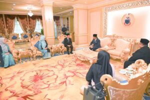 Kunjungan Hormat kepada Tuan Yang Terutama Tun Musa Haji Aman, Yang di-Pertua Negeri Sabah