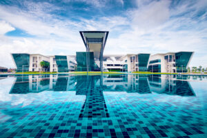 Universiti Teknologi Sarawak: Gerbang Ilmu dan Denyut Inovasi Bumi Kenyalang