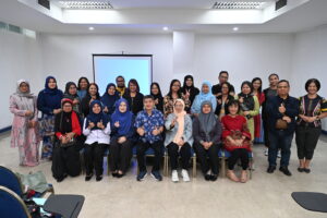 Bengkel Kreatif dan Kritis Bersama-sama Editor