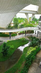 Universiti Teknologi Sarawak: Gerbang Ilmu dan Denyut Inovasi Bumi Kenyalang