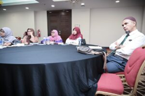 Program Bimbingan Penulisan dan Penyampaian Resensi Buku