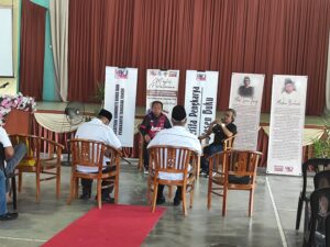 Cerita Pengkarya: Kumpulan Puisi Menghantar Surah