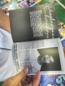 Cerita Pengkarya: Kumpulan Puisi Menghantar Surah