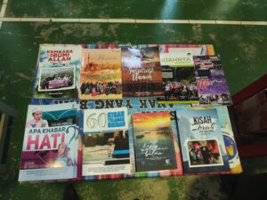 Cerita Pengkarya: Kumpulan Puisi Menghantar Surah