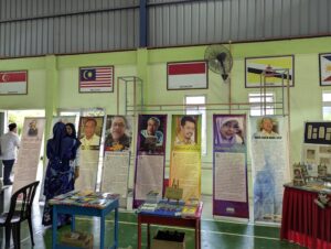 Cerita Pengkarya: Kumpulan Puisi Menghantar Surah