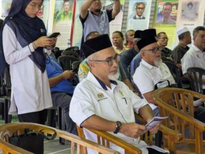 Cerita Pengkarya: Kumpulan Puisi Menghantar Surah