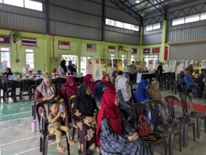 Cerita Pengkarya: Kumpulan Puisi Menghantar Surah