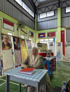 Cerita Pengkarya: Kumpulan Puisi Menghantar Surah