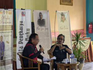 Cerita Pengkarya: Kumpulan Puisi Menghantar Surah