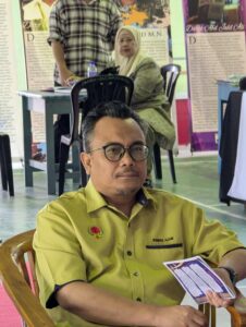 Cerita Pengkarya: Kumpulan Puisi Menghantar Surah