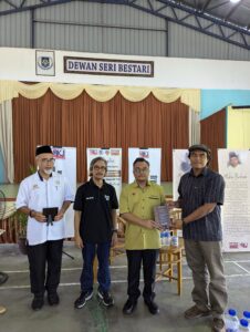 Cerita Pengkarya: Kumpulan Puisi Menghantar Surah