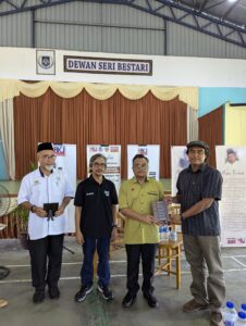 Cerita Pengkarya: Kumpulan Puisi Menghantar Surah