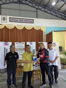 Cerita Pengkarya: Kumpulan Puisi Menghantar Surah