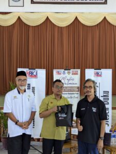 Cerita Pengkarya: Kumpulan Puisi Menghantar Surah