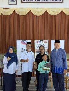 Cerita Pengkarya: Kumpulan Puisi Menghantar Surah