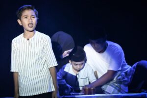 Pementasan Teater Tulang-tulang Berserakan