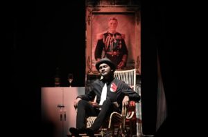 Pementasan Teater Tulang-tulang Berserakan