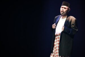 Pementasan Teater Tulang-tulang Berserakan