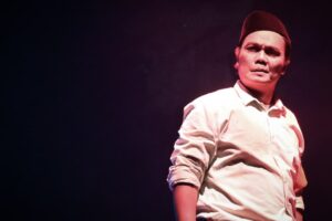 Pementasan Teater Tulang-tulang Berserakan