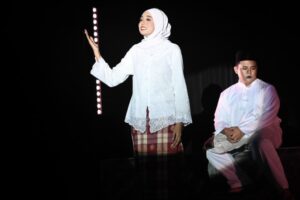 Pementasan Teater Tulang-tulang Berserakan