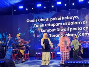 Temasya Etnik Melaka: Pementasan Teater Pantun Warung