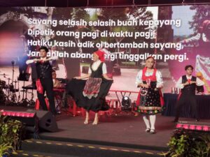 Temasya Etnik Melaka: Pementasan Teater Pantun Warung