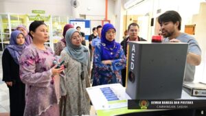 Latihan Penggunaan Mesin Automated External Defibrillator (AED) di DBP Cawangan Sabah
