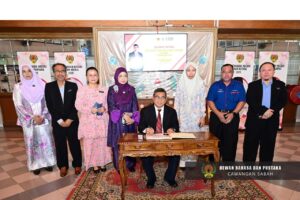 Majlis Menandatangani Perjanjian Kerjasama (MoA) Penerbitan Buku Bergambar Kanak-kanak antara  Dewan Bahasa dan Pustaka (DBP) dengan Universiti Malaysia Sabah (UMS)
