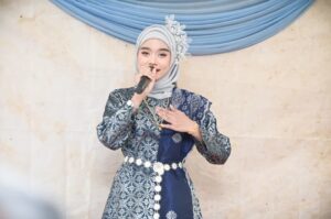 Senandung Kata Lentera Bahasa