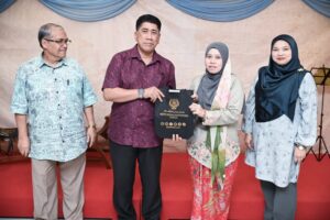Senandung Kata Lentera Bahasa