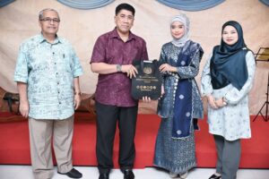 Senandung Kata Lentera Bahasa