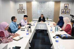 Kunjung Hormat Pengarah DBP Wilayah Timur kepada Pengarah Suruhanjaya Syarikat Malaysia (SSM) Negeri Kelantan