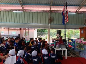 Pentas 90 Minit Bersama-sama Mama Filzah