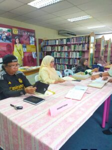 Pentas 90 Minit Bersama-sama Puan Alimah Salam